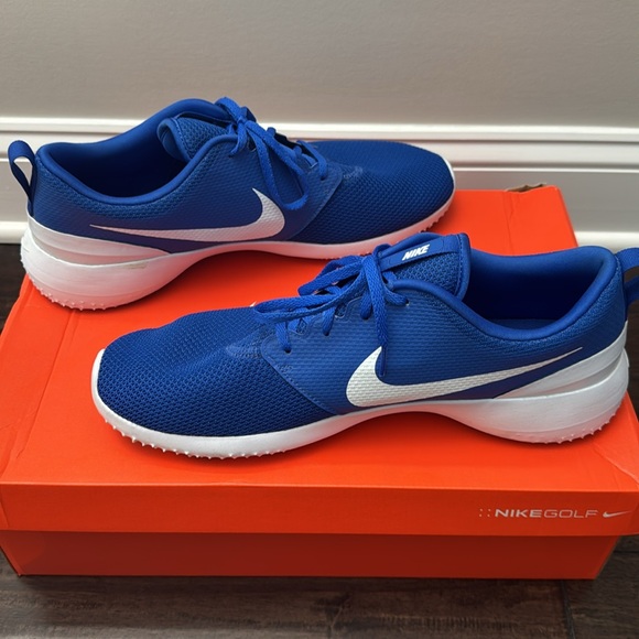 Men’s Nike Golf Shoes - Picture 3 of 5